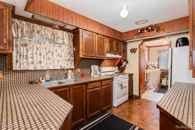 4448 Loon Lake Road, Hale, MI 48739