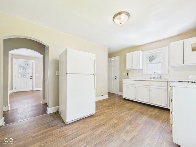 915 Woodlawn Drive, Anderson, IN 46012