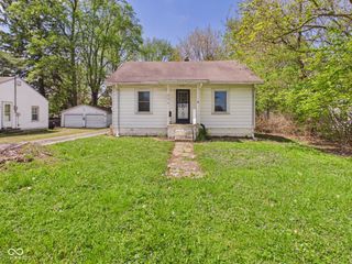 915 Woodlawn Drive, Anderson, IN 46012