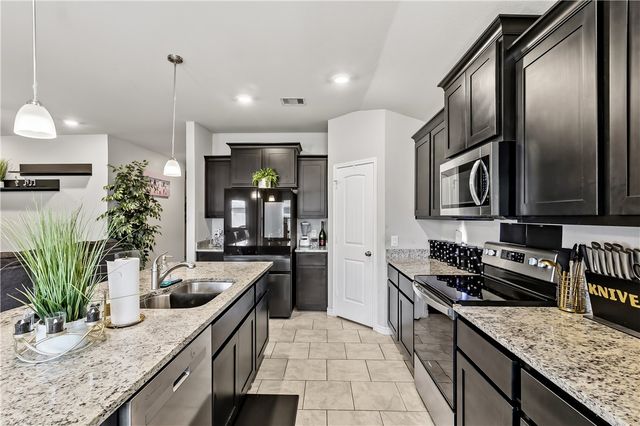 2009 Chief Street, Bryan, TX 77807