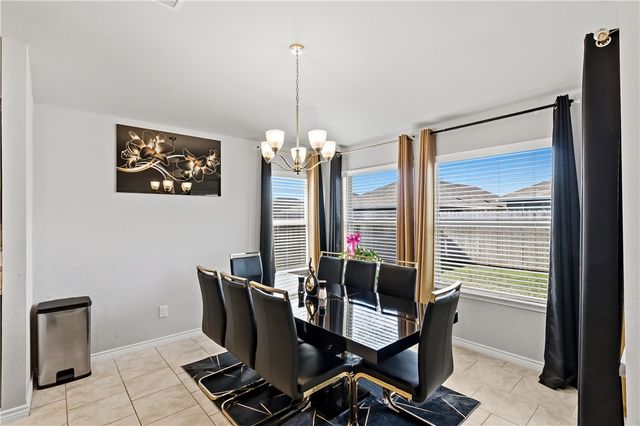 2009 Chief Street, Bryan, TX 77807