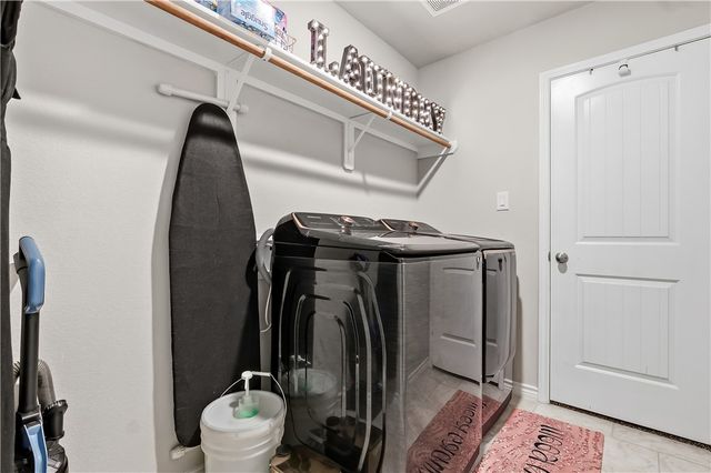 2009 Chief Street, Bryan, TX 77807