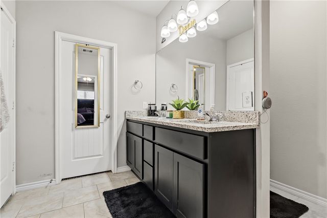 2009 Chief Street, Bryan, TX 77807