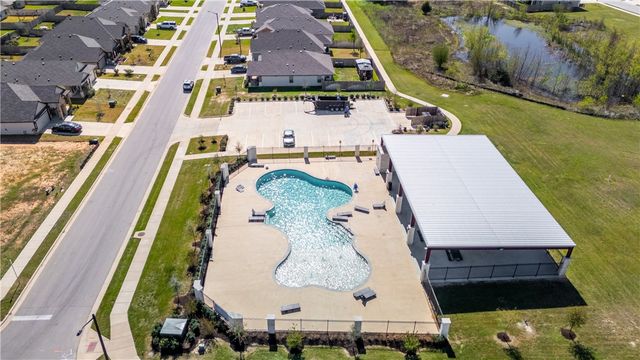 2009 Chief Street, Bryan, TX 77807