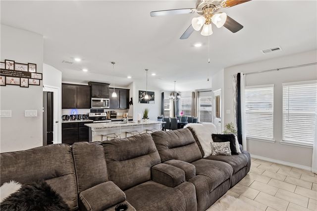 2009 Chief Street, Bryan, TX 77807