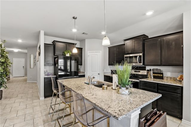 2009 Chief Street, Bryan, TX 77807