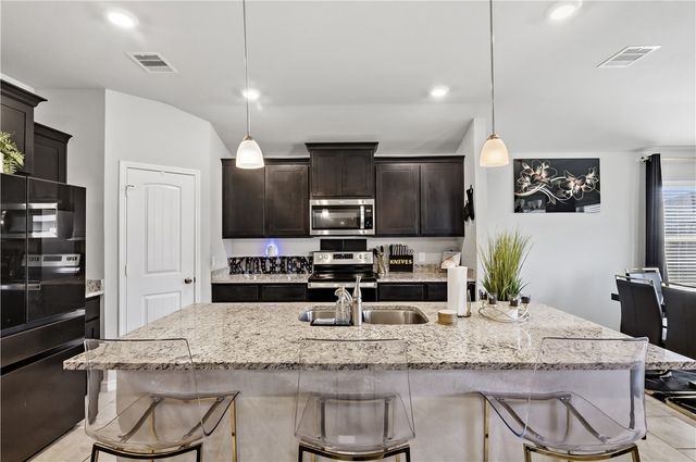 2009 Chief Street, Bryan, TX 77807