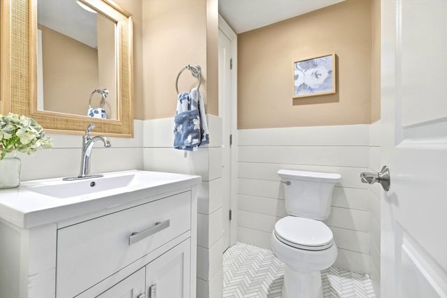 15 Belmont St 1, Boston, MA 02129