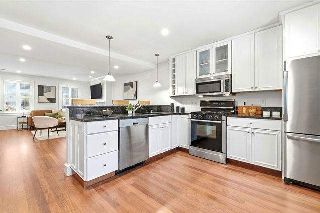 15 Belmont St 1, Boston, MA 02129