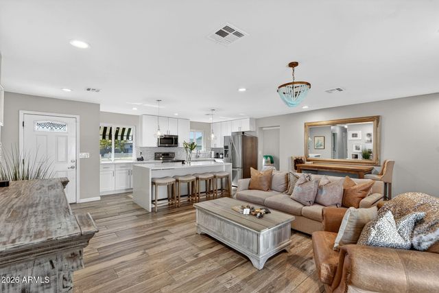 1314 E PALO VERDE Drive, Phoenix, AZ 85014