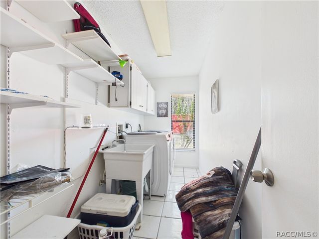 7628 W Golf Club Street, Crystal River, FL 34429