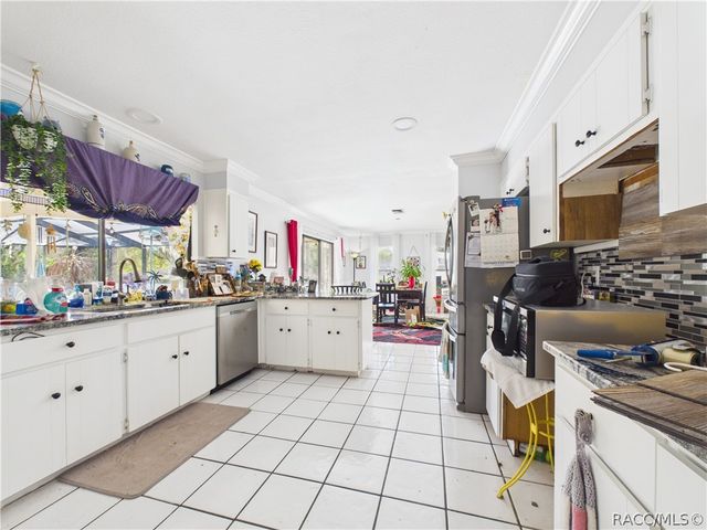 7628 W Golf Club Street, Crystal River, FL 34429