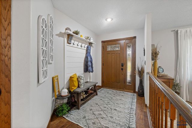 4913 RAVEN CIR, Rapid City, SD 57702