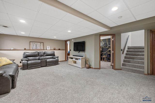 4913 RAVEN CIR, Rapid City, SD 57702