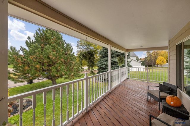 4913 RAVEN CIR, Rapid City, SD 57702