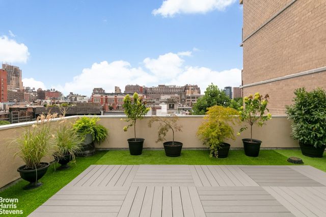 340 W 23RD Street, New York City, NY 10011