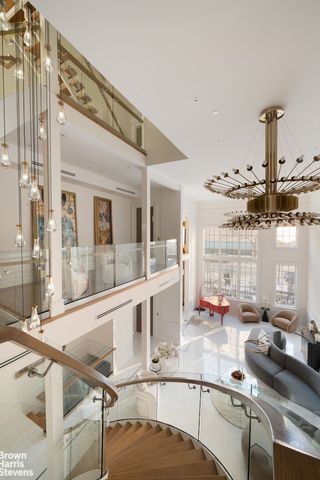 340 W 23RD Street, New York City, NY 10011