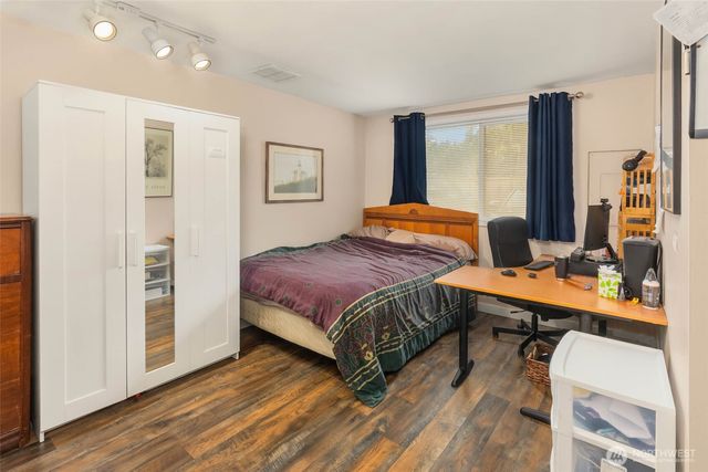 130 110th Place SE, Bellevue, WA 98004