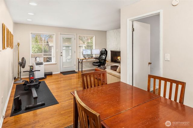 130 110th Place SE, Bellevue, WA 98004