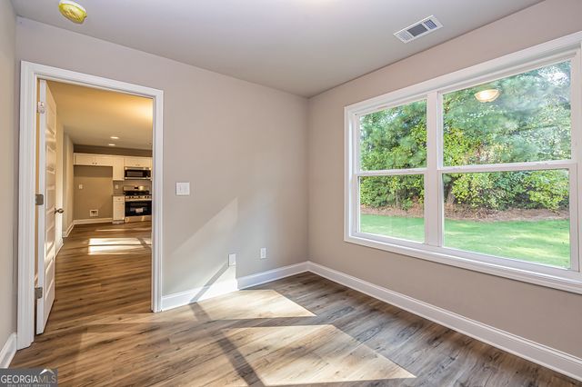 407 Barnetts Bridge Road, Jackson, GA 30233