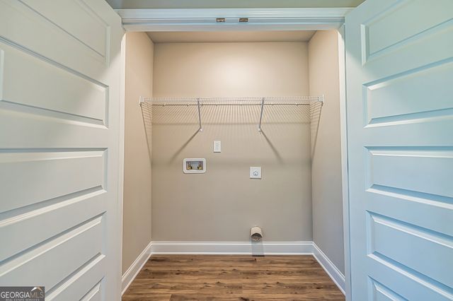 407 Barnetts Bridge Road, Jackson, GA 30233