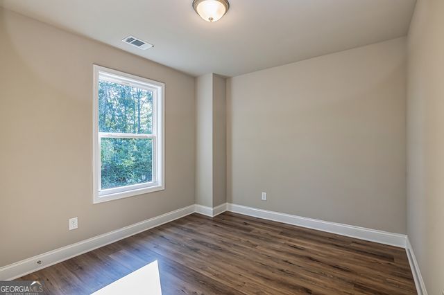 407 Barnetts Bridge Road, Jackson, GA 30233