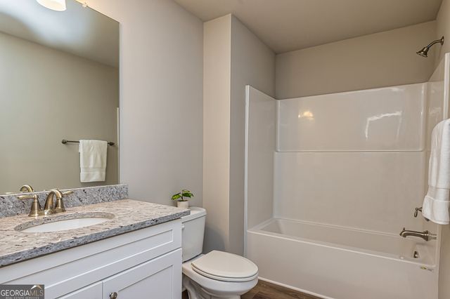 407 Barnetts Bridge Road, Jackson, GA 30233