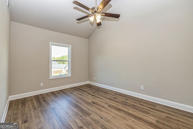 407 Barnetts Bridge Road, Jackson, GA 30233