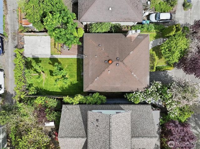 6321 18th Avenue NE, Seattle, WA 98115