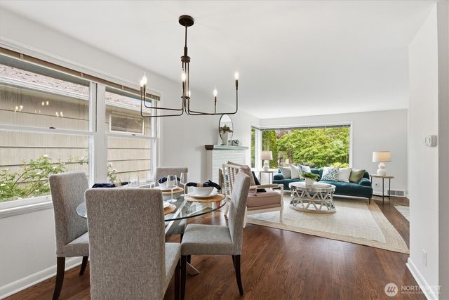 6321 18th Avenue NE, Seattle, WA 98115