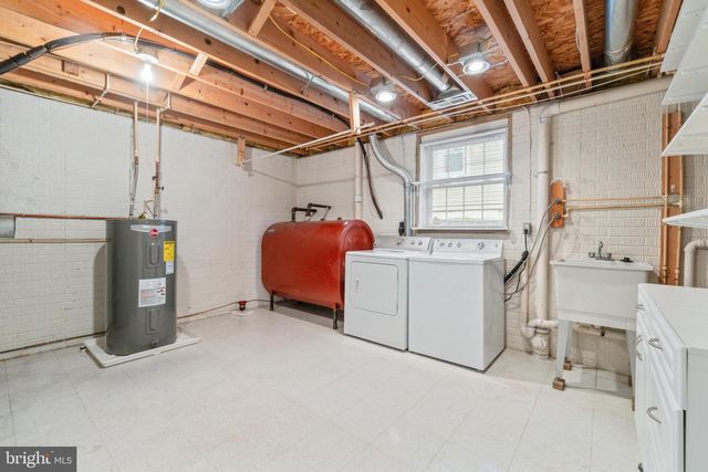 311 GREYHOUND RD, Baltimore, MD 21221