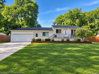 2494 Frankson Avenue, Rochester Hills, MI 48307