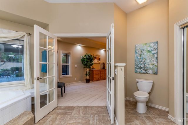 5026 N Greyloch Way, Boise, ID 83704