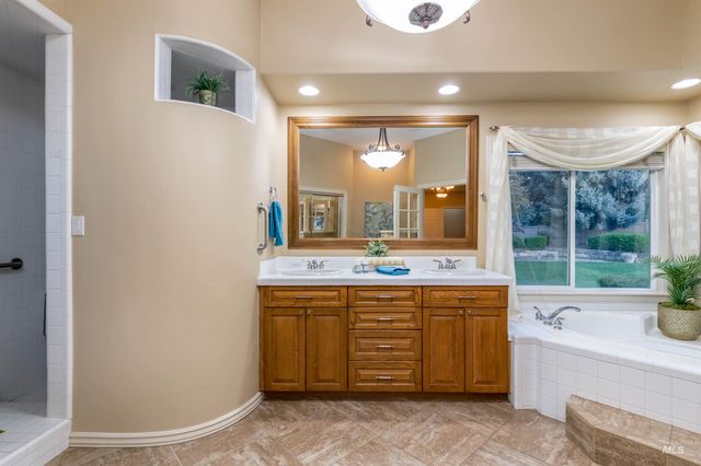 5026 N Greyloch Way, Boise, ID 83704