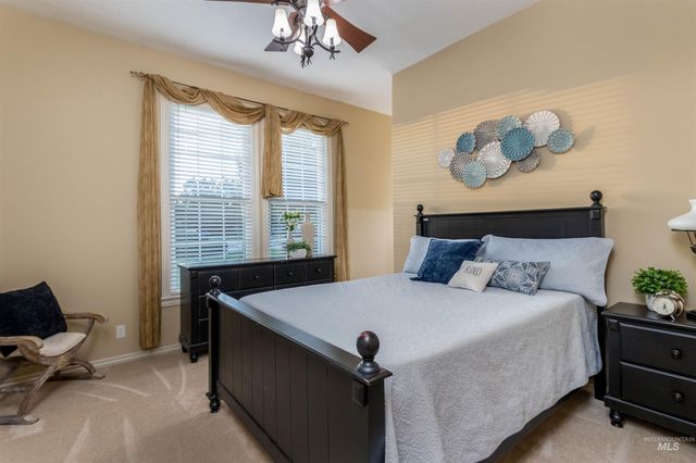 5026 N Greyloch Way, Boise, ID 83704