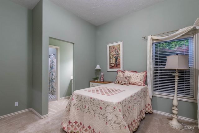 5026 N Greyloch Way, Boise, ID 83704