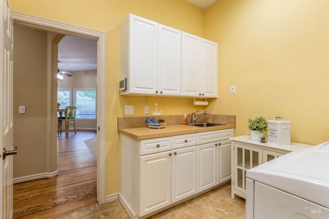 5026 N Greyloch Way, Boise, ID 83704