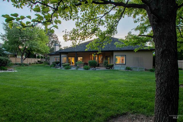 5026 N Greyloch Way, Boise, ID 83704