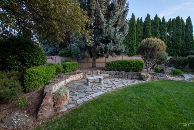 5026 N Greyloch Way, Boise, ID 83704
