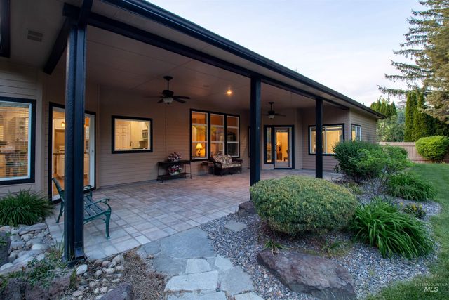 5026 N Greyloch Way, Boise, ID 83704