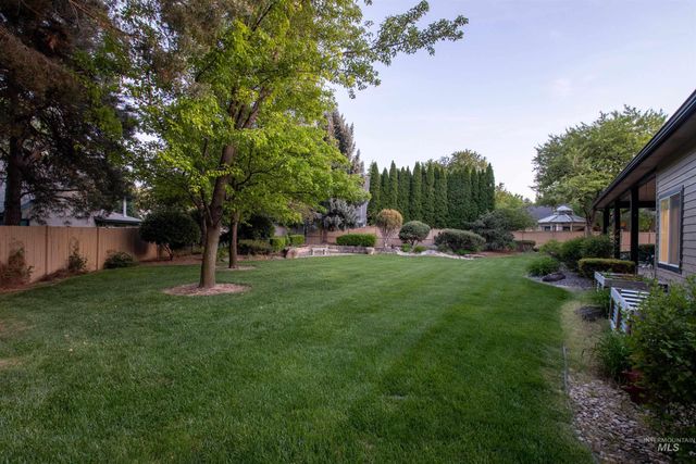 5026 N Greyloch Way, Boise, ID 83704