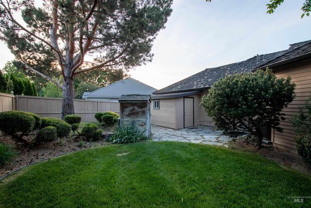 5026 N Greyloch Way, Boise, ID 83704