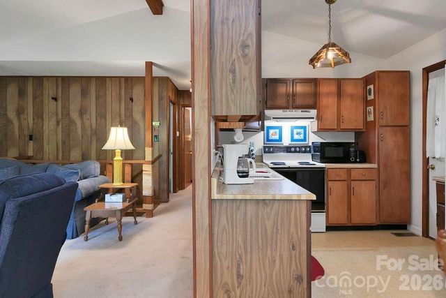108 Easy Street, Cedar Mountain, NC 28718