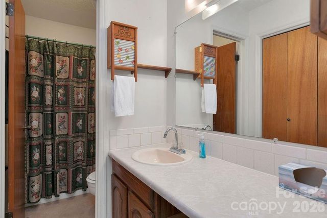 108 Easy Street, Cedar Mountain, NC 28718