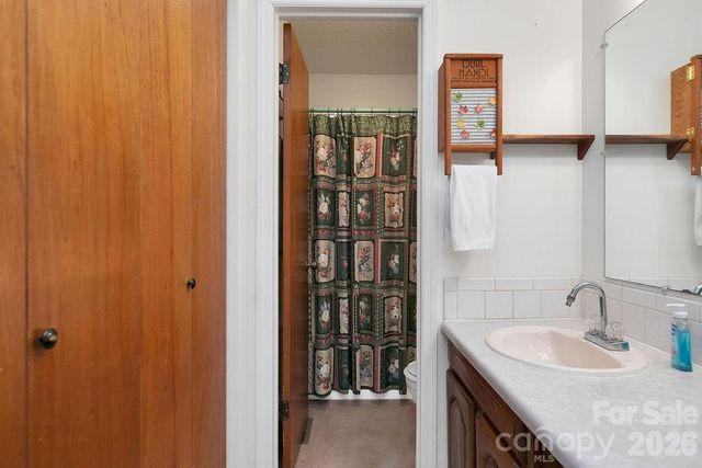 108 Easy Street, Cedar Mountain, NC 28718