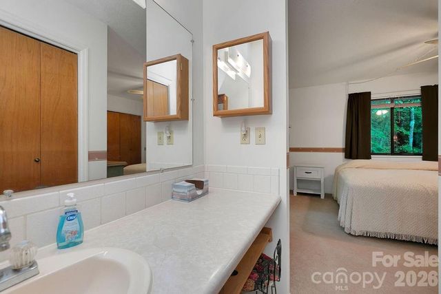 108 Easy Street, Cedar Mountain, NC 28718