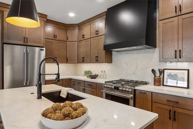 1903 Country Club Drive, Coralville, IA 52241