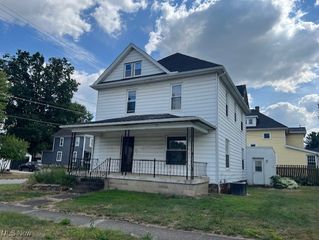 122 E Paradise Street, Orrville, OH 44667