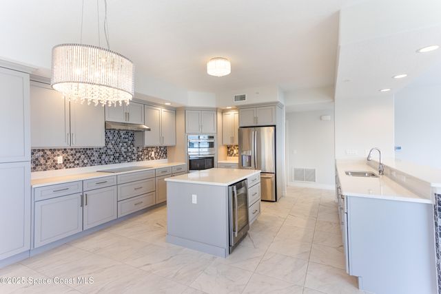 1465 S Harbor City Boulevard 304, Melbourne, FL 32901