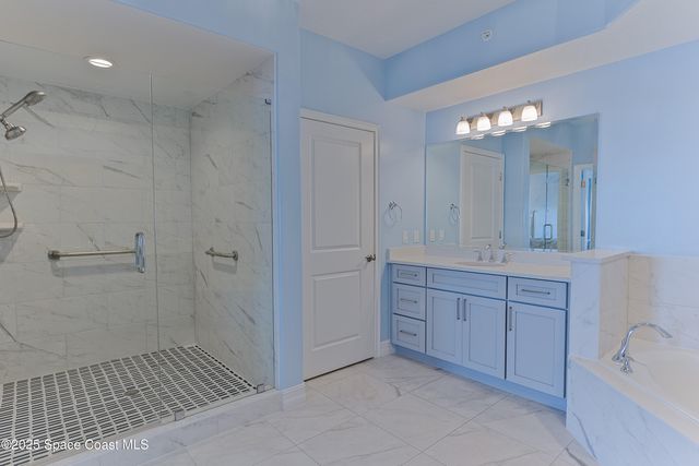 1465 S Harbor City Boulevard 304, Melbourne, FL 32901